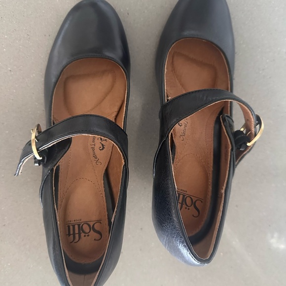 NEW Elegant Sofft Black Mary Jane Heels size 10M - Picture 3 of 4